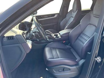 Porsche Cayenne E-Hybrid — photo 10
