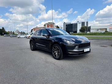 Porsche Macan — photo 3