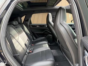Porsche Cayenne E-Hybrid — photo 19