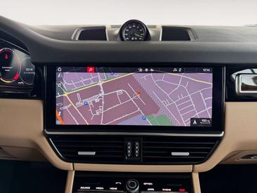 Porsche Cayenne E-Hybrid — photo 19