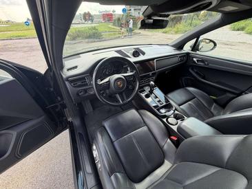 Porsche Macan — photo 10