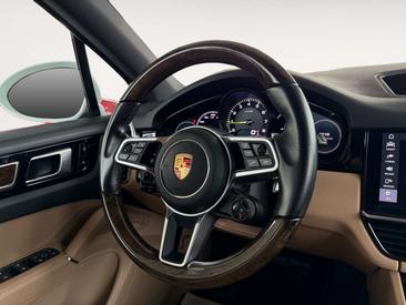 Porsche Cayenne E-Hybrid — photo 28