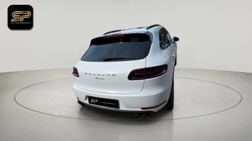Porsche Macan — photo 5