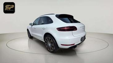 Porsche Macan — photo 7