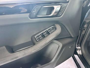 Porsche Macan I GTS — photo 5