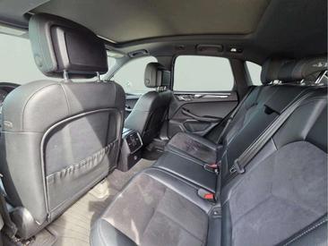 Porsche Macan — photo 14
