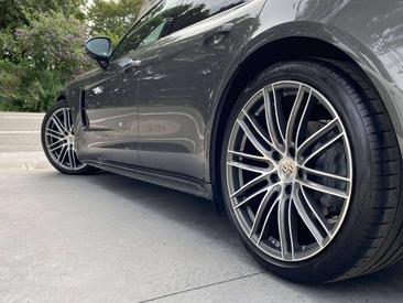 Porsche Panamera 4S — photo 5