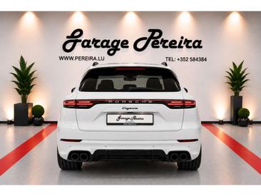 Porsche Cayenne Turbo — photo 3