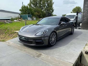 Porsche Panamera 4S — photo 9
