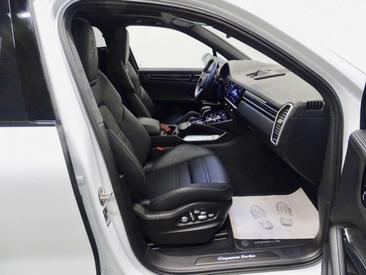 Porsche Cayenne Turbo — photo 7