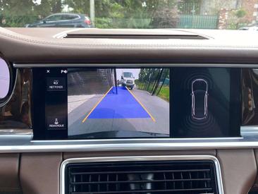 Porsche Panamera 4S — photo 20