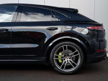Porsche Cayenne E-Hybrid — photo 9