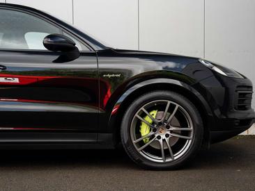 Porsche Cayenne E-Hybrid — photo 11