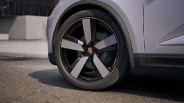 Porsche Macan I 4 Electric — photo 7
