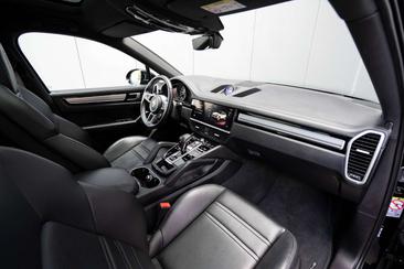 Porsche Cayenne E-Hybrid — photo 17