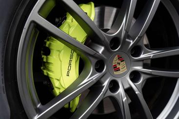 Porsche Cayenne E-Hybrid — photo 20