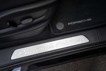 Porsche Cayenne E-Hybrid — photo 22