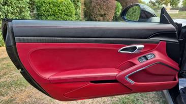 Porsche 911 Carrera 4 — photo 6