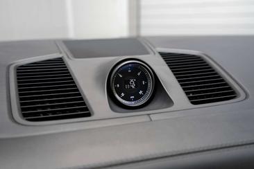Porsche Cayenne E-Hybrid — photo 28