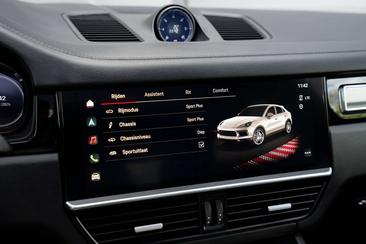 Porsche Cayenne E-Hybrid — photo 29