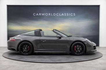 Porsche 911 Targa Targa 4 GTS — photo 15