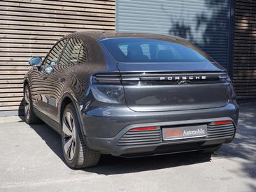 Porsche Macan I 4 Electric — photo 6
