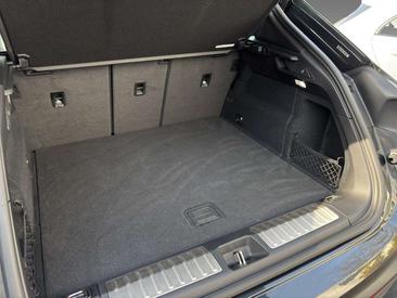 Porsche Macan I 4 Electric — photo 13