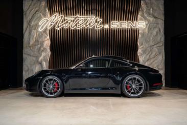 Porsche 911 Carrera 4S — photo 6