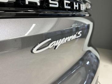 Porsche Cayenne S E-Hybrid — photo 15