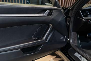 Porsche 911 Carrera 4S — photo 16