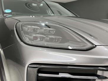 Porsche Cayenne S E-Hybrid — photo 21