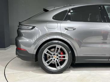 Porsche Cayenne S E-Hybrid — photo 22