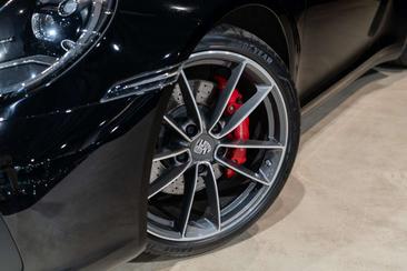 Porsche 911 Carrera 4S — photo 37