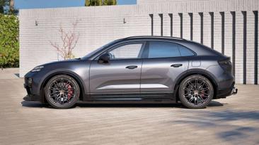 Porsche Macan I 4S Electric — photo 3