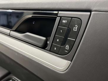 Porsche Cayenne S E-Hybrid — photo 30