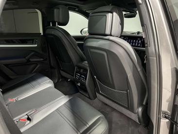 Porsche Cayenne S E-Hybrid — photo 35