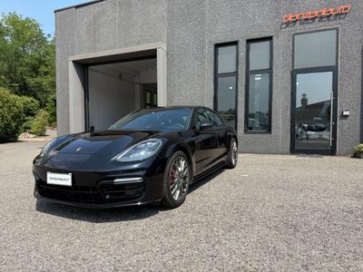 Porsche Panamera 4S