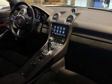 Porsche 718 Cabriolet Spyder — photo 18