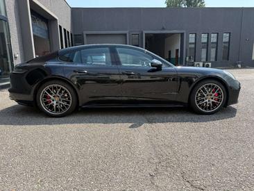 Porsche Panamera 4S — photo 7