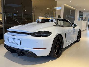 Porsche 718 Cabriolet Spyder — photo 24