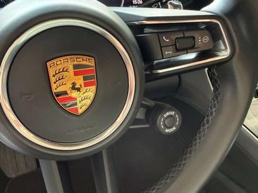 Porsche Panamera 4S — photo 12
