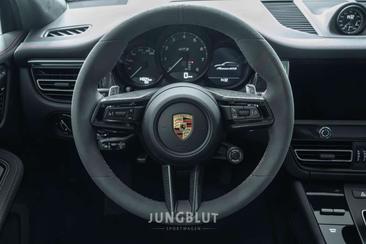 Porsche Macan I GTS — photo 11