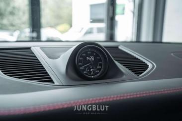Porsche Macan I GTS — photo 13