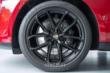 Porsche Macan I GTS — photo 17