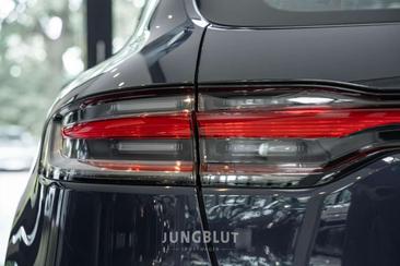 Porsche Macan I S — photo 33