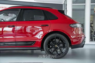 Porsche Macan I GTS — photo 26