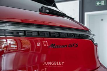 Porsche Macan I GTS — photo 28