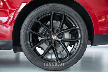 Porsche Macan I GTS — photo 33
