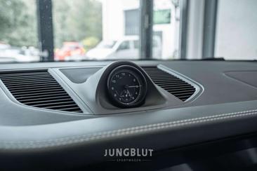 Porsche Macan I S — photo 43