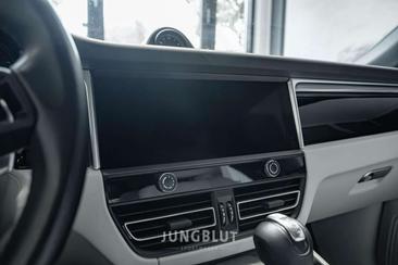 Porsche Macan I S — photo 44